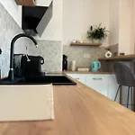 Zen Free Garage *